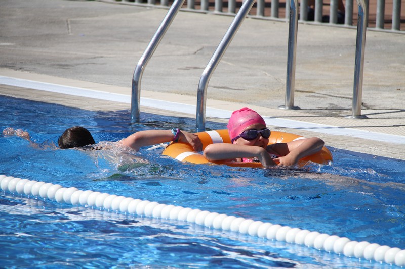 El calor presidi&oacute; la exhibici&oacute;n de Salvamento Infantil.